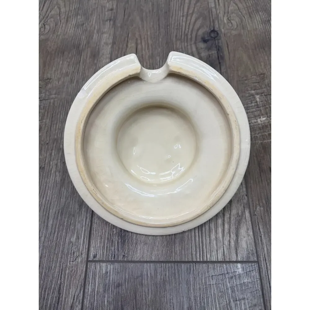 Nelson McCoy Pottery Company this vintage